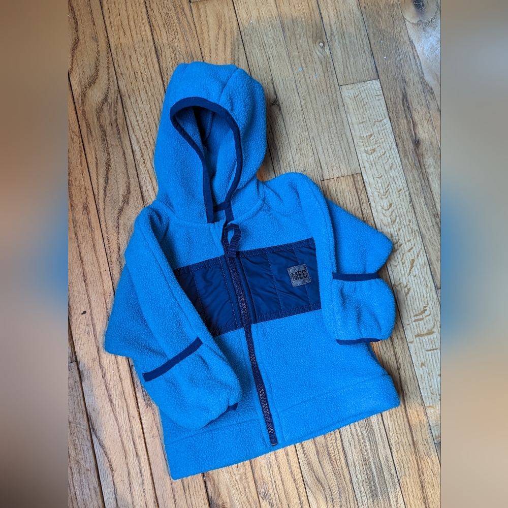 🛍️ 2 for $30 🛍️ MEC Fleece Coat - 6 Months